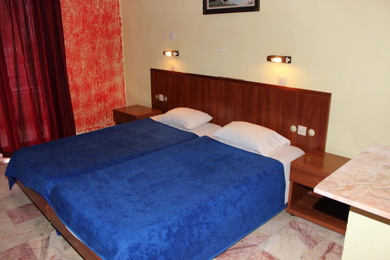 Crystal Apartment Kavos Bagian luar foto