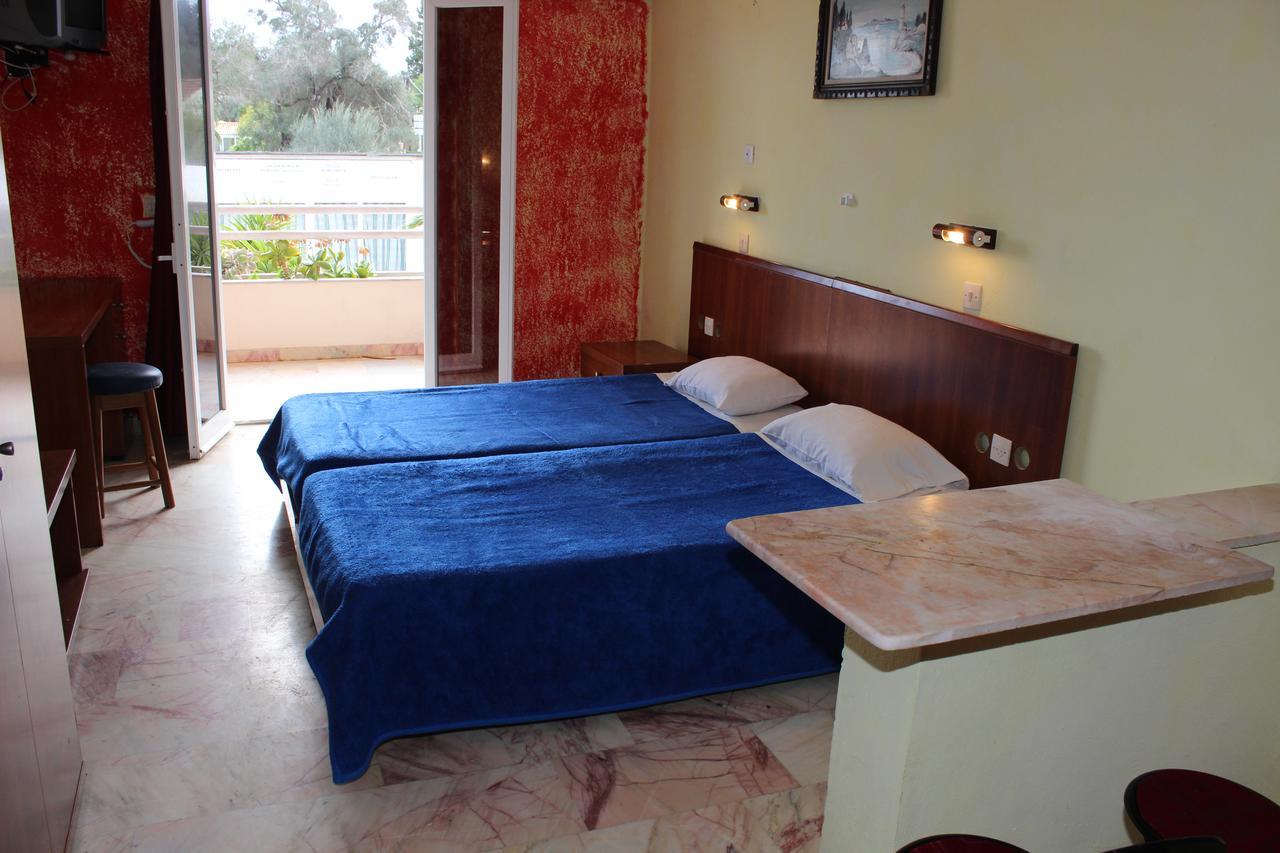 Crystal Apartment Kavos Bagian luar foto